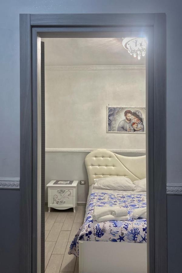 Sweet Home Ai Tribunali -1 Piano Napoli Bagian luar foto